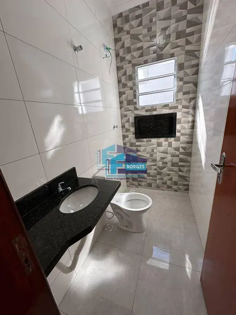 Foto 8 de Casa com 2 quartos à venda, 149m2 em Centro, Mongagua - SP