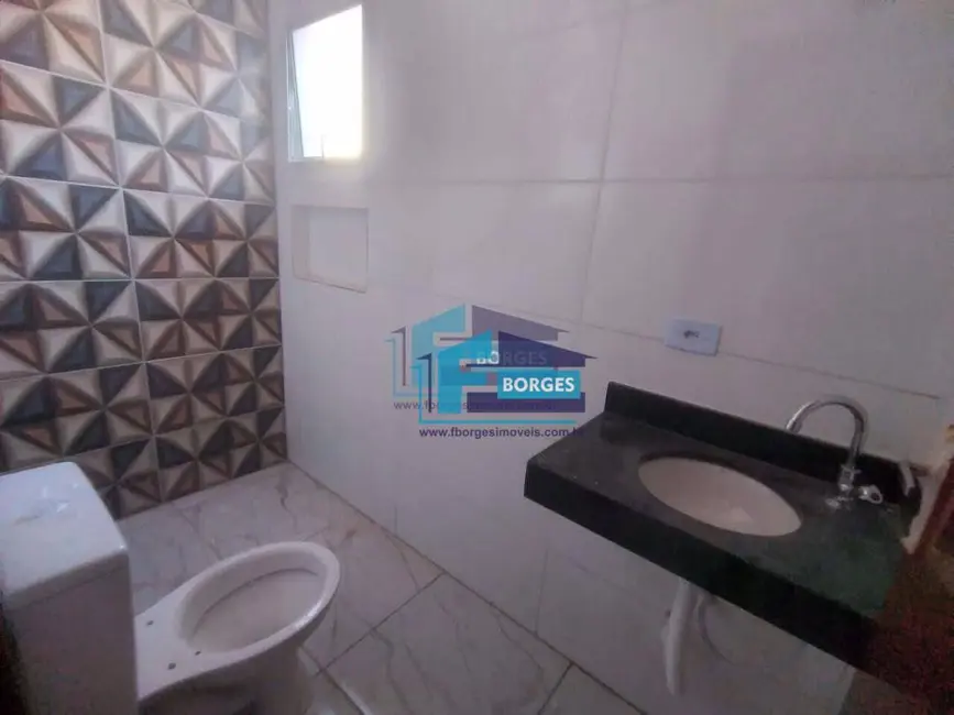 Foto 9 de Casa com 2 quartos à venda, 180m2 em Itanhaem - SP