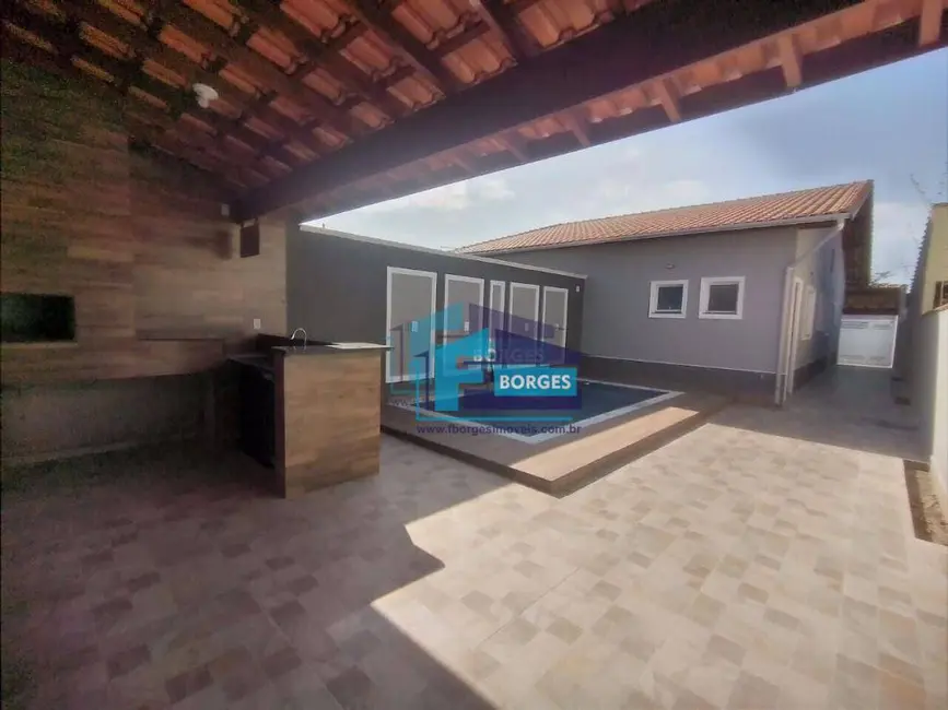 Foto 1 de Casa com 2 quartos à venda, 180m2 em Itanhaem - SP