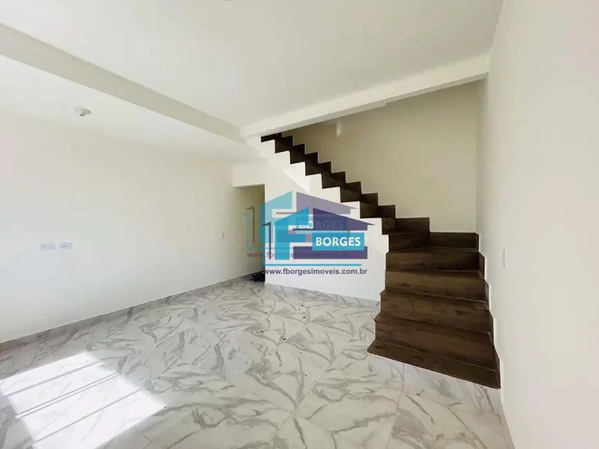 Foto 9 de Casa com 2 quartos à venda, 150m2 em Itanhaem - SP