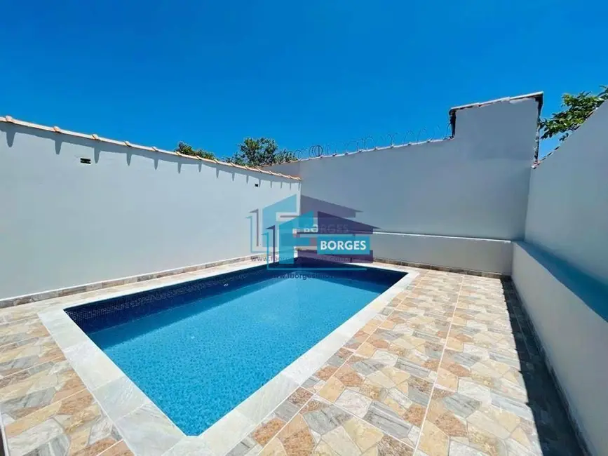 Foto 2 de Casa com 2 quartos à venda, 160m2 em Mongagua - SP