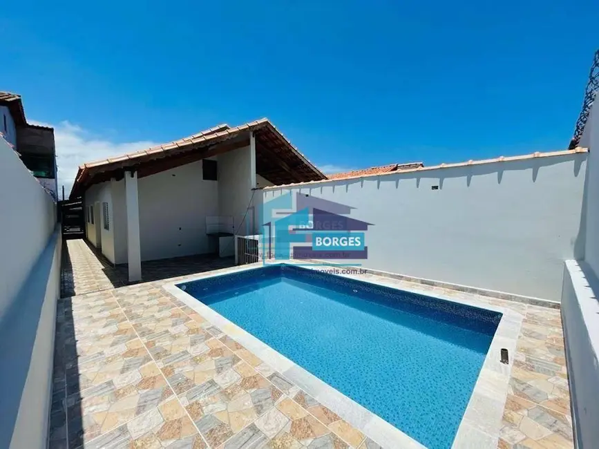 Foto 1 de Casa com 2 quartos à venda, 160m2 em Mongagua - SP