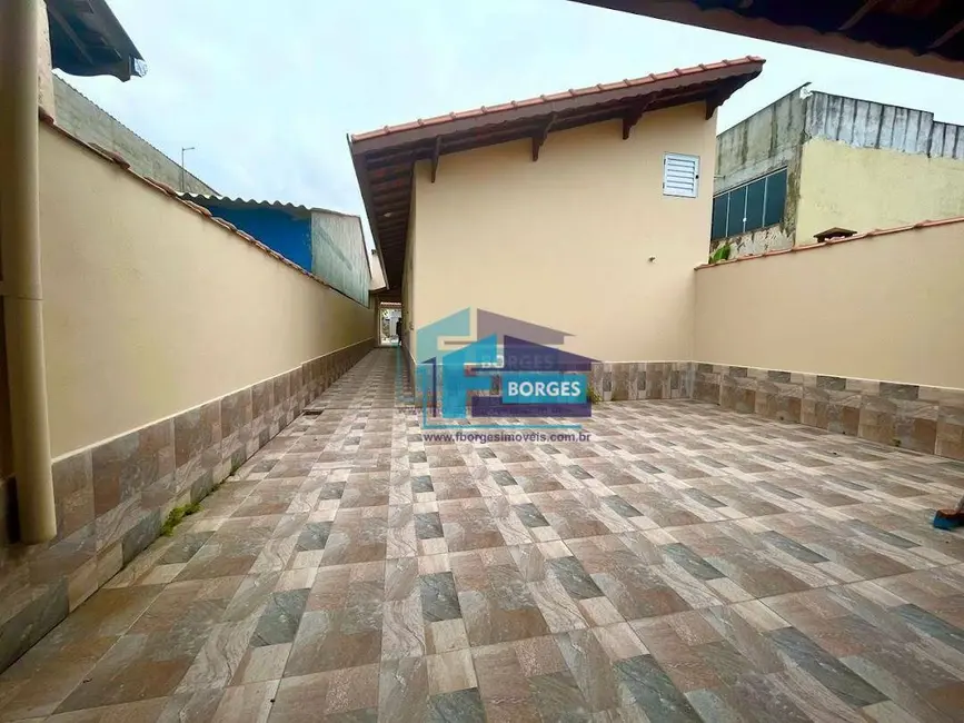 Foto 6 de Casa com 2 quartos à venda, 180m2 em Mongagua - SP