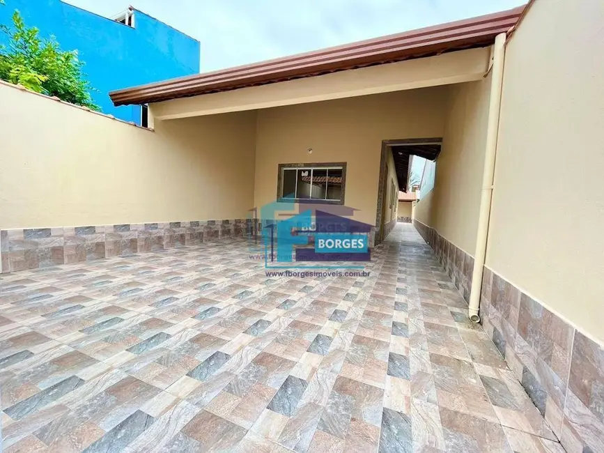 Foto 4 de Casa com 2 quartos à venda, 180m2 em Mongagua - SP