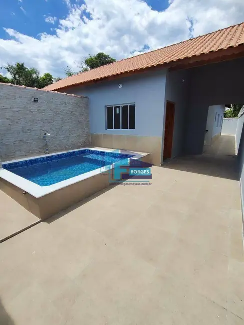 Foto 1 de Casa com 2 quartos à venda, 150m2 em Itanhaem - SP