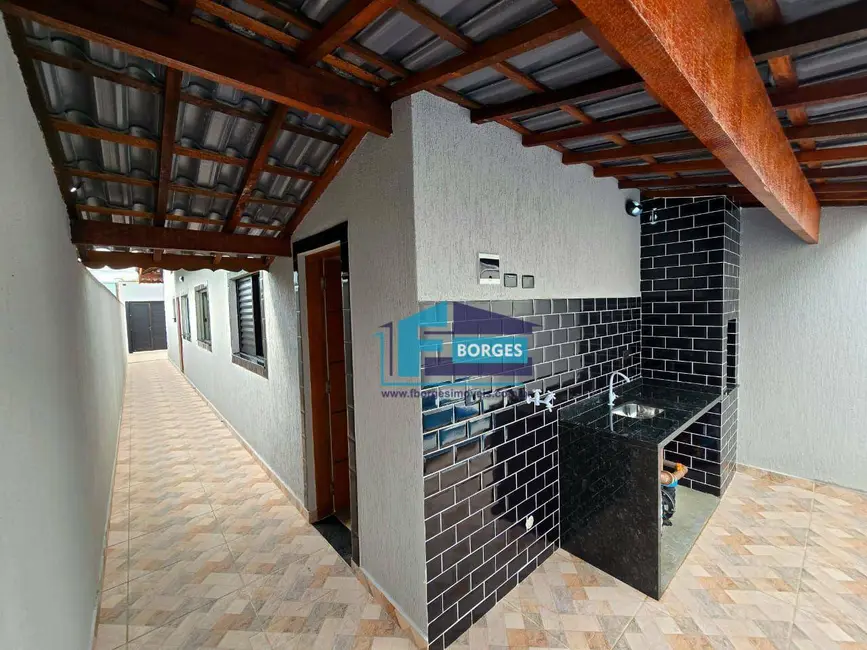 Foto 4 de Casa com 2 quartos à venda, 150m2 em Itanhaem - SP