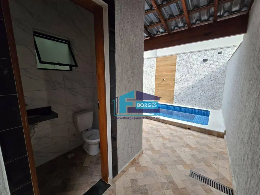 Foto 5 de Casa com 2 quartos à venda, 150m2 em Itanhaem - SP