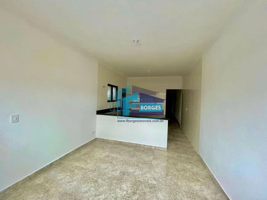 Foto 4 de Casa com 2 quartos à venda, 150m2 em Itanhaem - SP