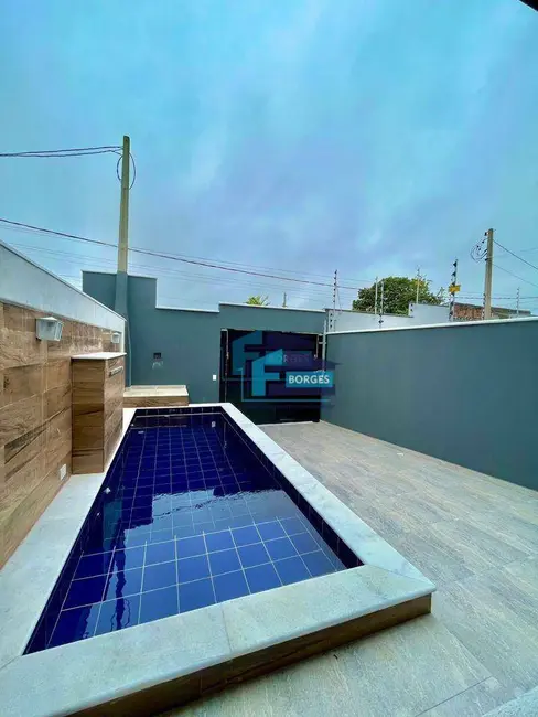 Foto 7 de Casa com 2 quartos à venda, 150m2 em Itanhaem - SP