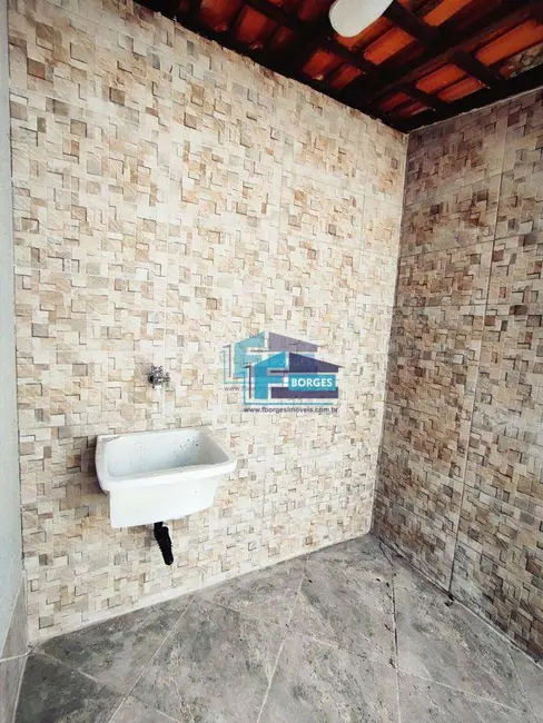 Foto 2 de Casa com 2 quartos à venda, 125m2 em Itanhaem - SP