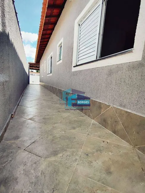 Foto 4 de Casa com 2 quartos à venda, 125m2 em Itanhaem - SP