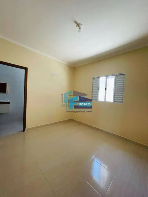 Foto 9 de Casa com 2 quartos à venda, 147m2 em Mongagua - SP