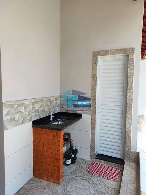 Foto 9 de Casa com 2 quartos à venda, 150m2 em Itanhaem - SP