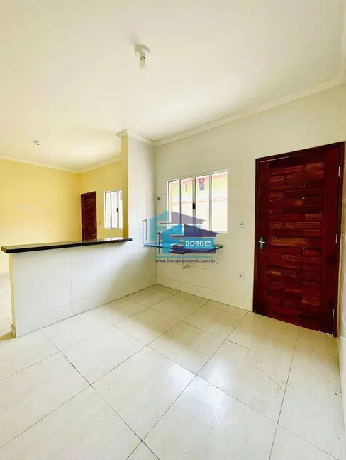 Foto 8 de Casa com 2 quartos à venda, 150m2 em Itanhaem - SP