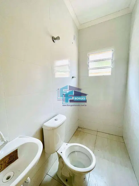 Foto 4 de Casa com 2 quartos à venda, 150m2 em Itanhaem - SP