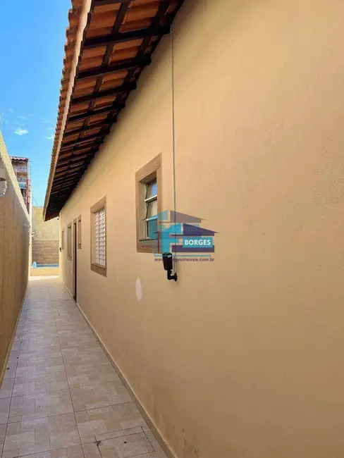 Foto 6 de Casa com 2 quartos à venda, 125m2 em Mongagua - SP