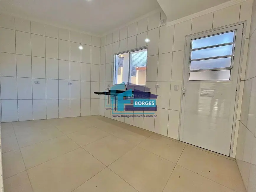 Foto 4 de Casa de Condomínio com 2 quartos à venda, 146m2 em Centro, Mongagua - SP