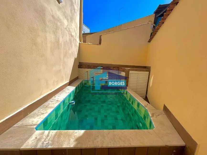 Foto 2 de Casa de Condomínio com 2 quartos à venda, 146m2 em Centro, Mongagua - SP