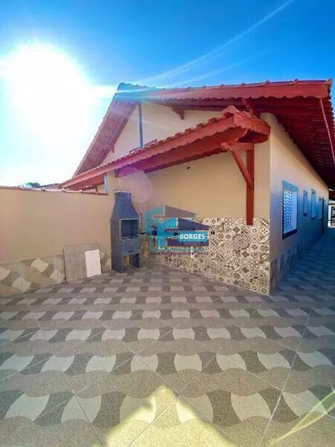 Foto 5 de Casa com 2 quartos à venda, 125m2 em Mongagua - SP