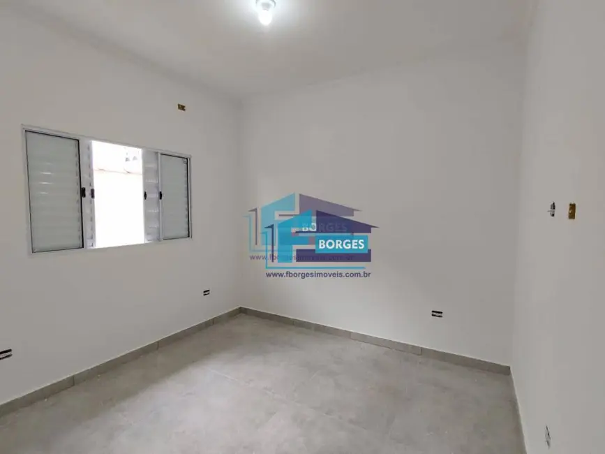 Foto 8 de Casa com 2 quartos à venda, 175m2 em Centro, Mongagua - SP