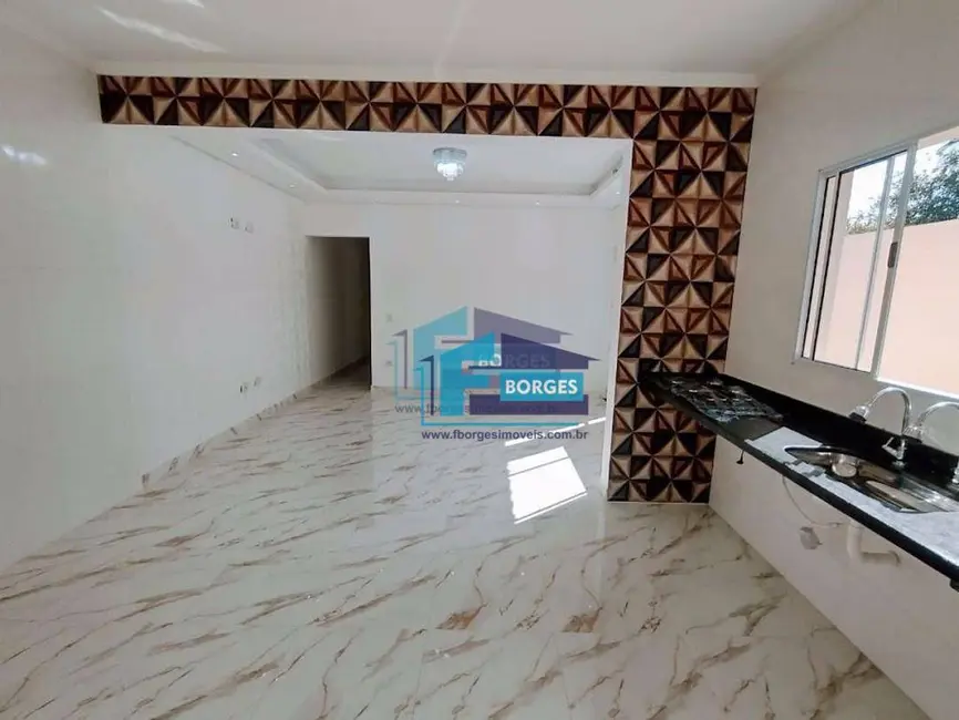 Foto 8 de Casa com 2 quartos à venda, 150m2 em Itanhaem - SP