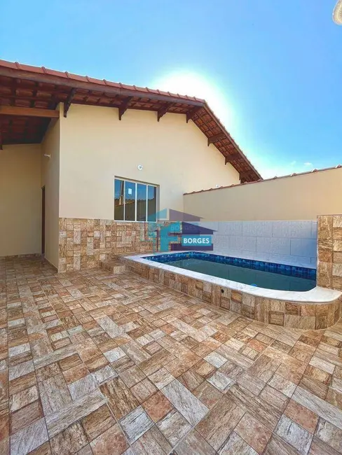 Foto 5 de Casa com 2 quartos à venda, 150m2 em Itanhaem - SP