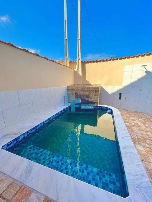 Foto 6 de Casa com 2 quartos à venda, 150m2 em Itanhaem - SP