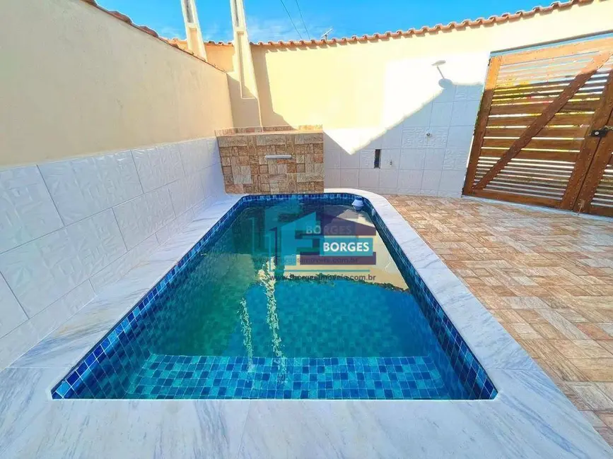 Foto 2 de Casa com 2 quartos à venda, 150m2 em Itanhaem - SP