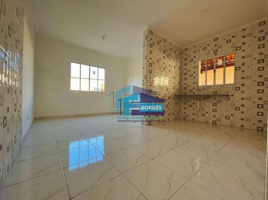 Foto 7 de Casa com 2 quartos à venda, 150m2 em Itanhaem - SP