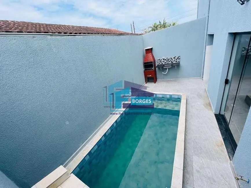 Foto 1 de Casa com 2 quartos à venda, 65m2 em Centro, Mongagua - SP