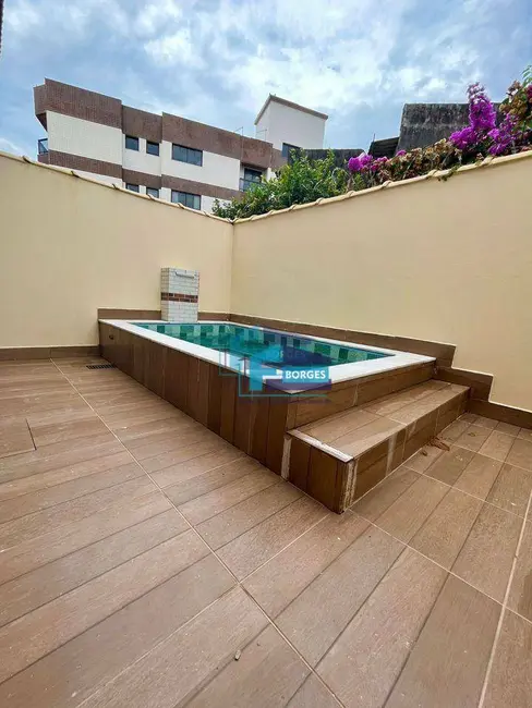 Foto 2 de Casa de Condomínio com 2 quartos à venda, 81m2 em Mongagua - SP