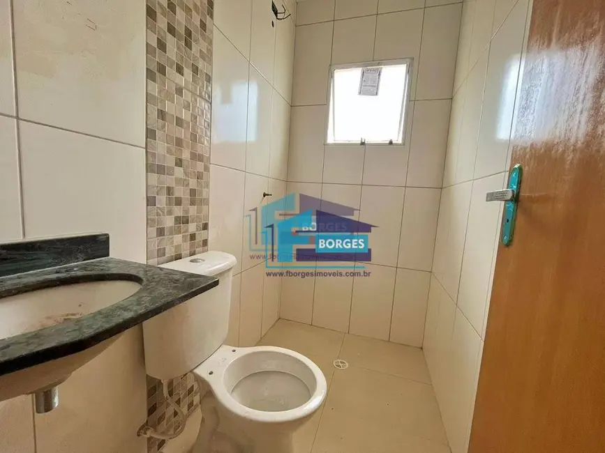 Foto 5 de Casa de Condomínio com 2 quartos à venda, 81m2 em Mongagua - SP