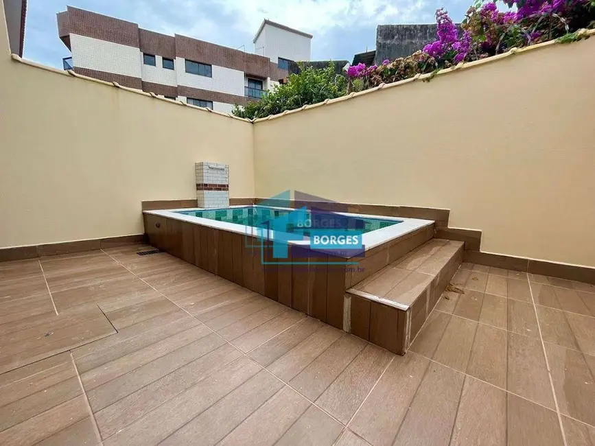Foto 1 de Casa de Condomínio com 2 quartos à venda, 81m2 em Mongagua - SP