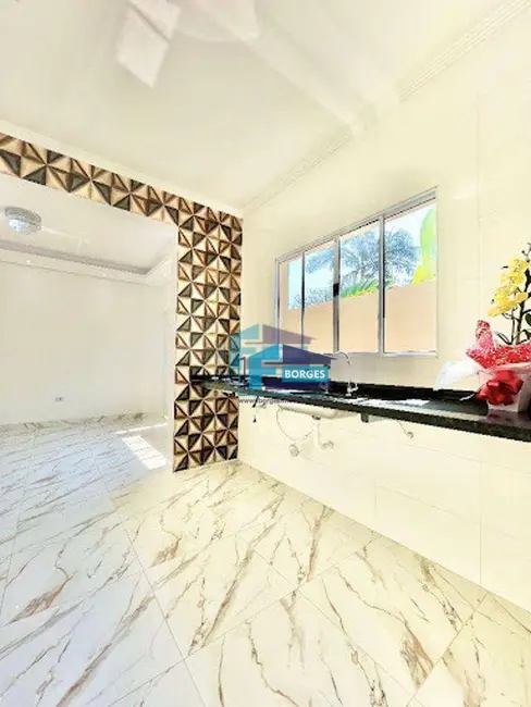 Foto 4 de Casa com 2 quartos à venda, 150m2 em Itanhaem - SP