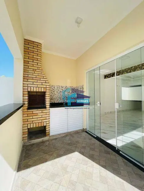 Casa com 2 quartos à venda, 150m2 em Itanhaem - SP - imagem 4 Foto 4 de Casa com 2 quartos à venda, 150m2 em Itanhaem - SP