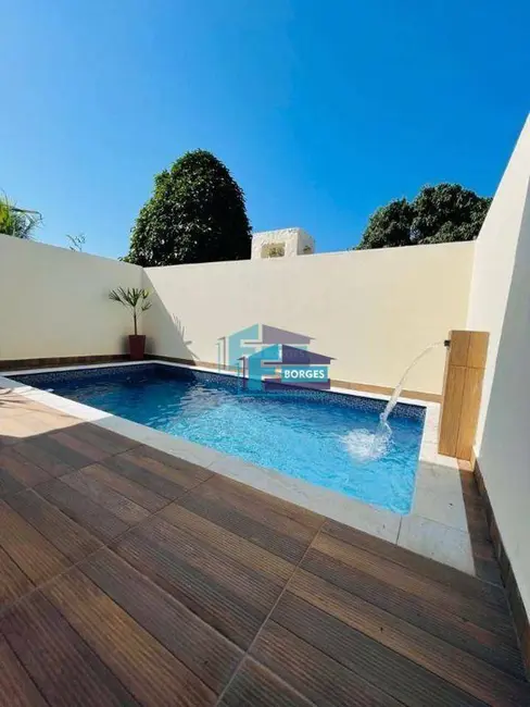 Casa com 2 quartos à venda, 150m2 em Itanhaem - SP - imagem 2 Foto 2 de Casa com 2 quartos à venda, 150m2 em Itanhaem - SP