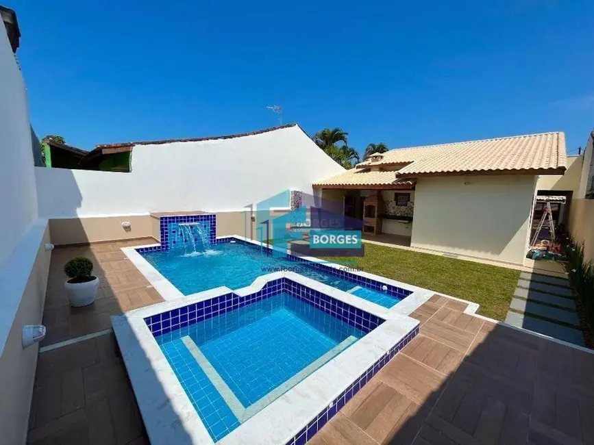 Foto 1 de Casa com 3 quartos à venda, 300m2 em Itanhaem - SP