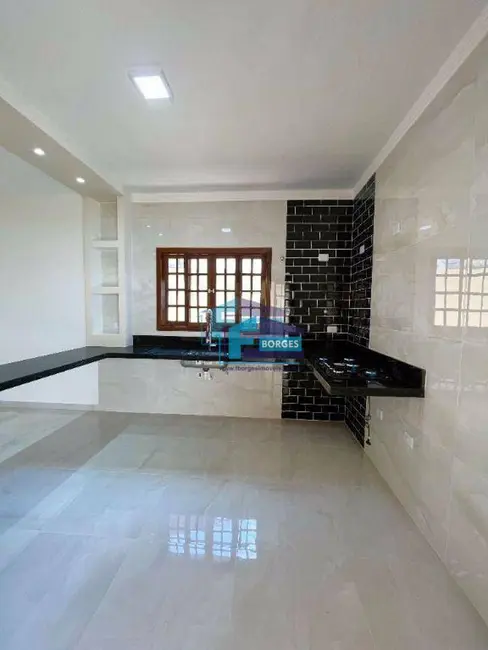 Foto 6 de Casa com 3 quartos à venda, 300m2 em Itanhaem - SP