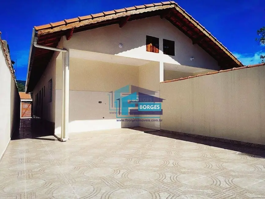 Foto 3 de Casa com 2 quartos à venda, 180m2 em Itanhaem - SP