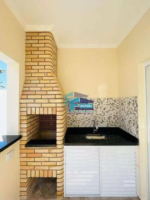 Foto 5 de Casa com 2 quartos à venda, 150m2 em Itanhaem - SP