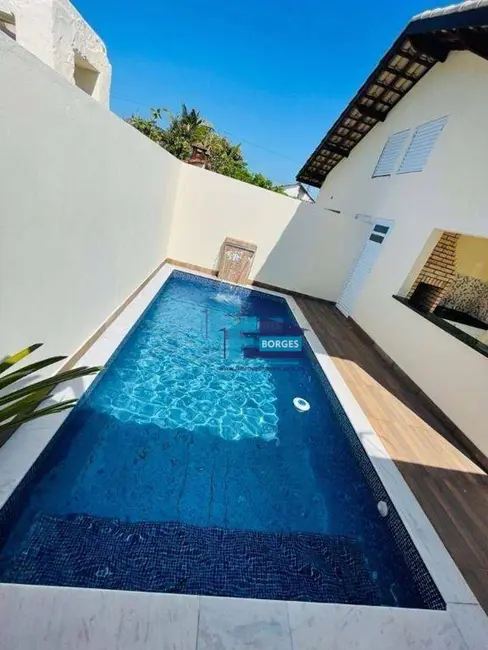 Foto 8 de Casa com 2 quartos à venda, 150m2 em Itanhaem - SP