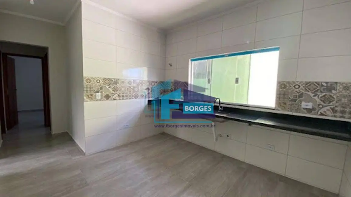 Foto 8 de Casa com 2 quartos à venda, 150m2 em Itanhaem - SP