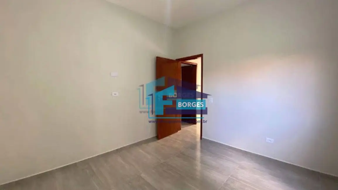 Foto 4 de Casa com 2 quartos à venda, 150m2 em Itanhaem - SP