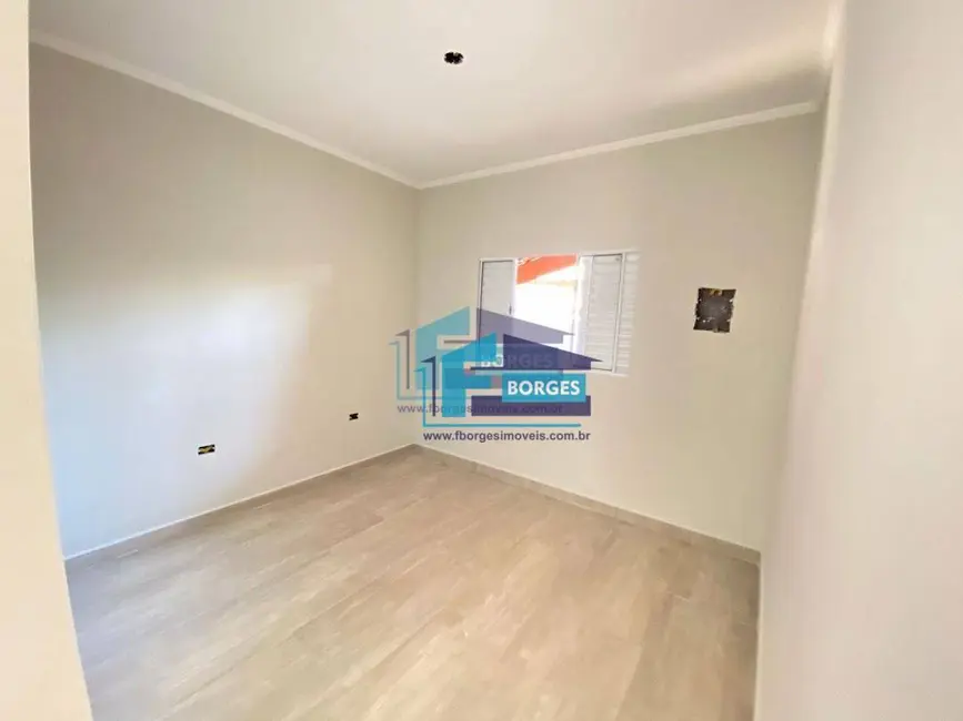 Foto 3 de Casa com 2 quartos à venda, 150m2 em Centro, Mongagua - SP