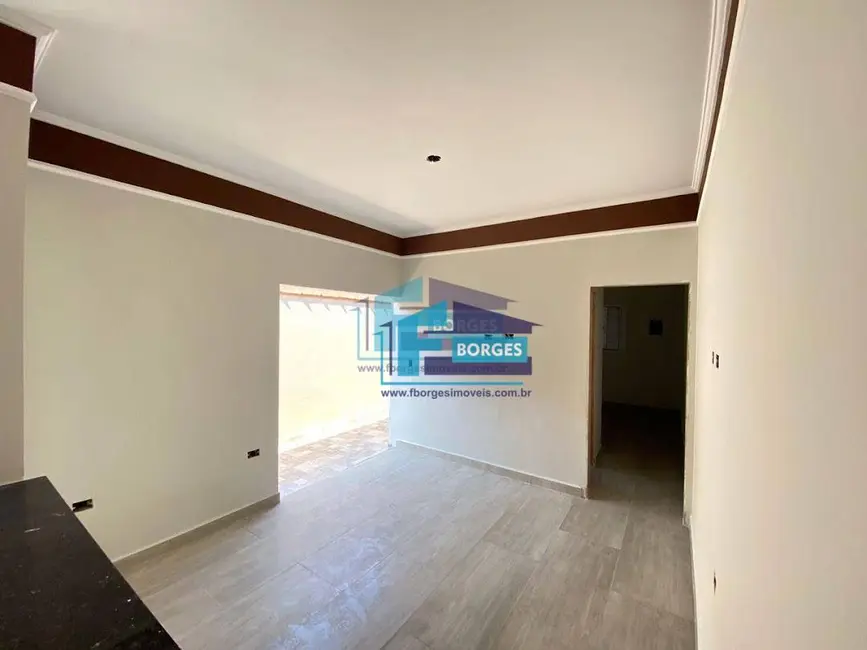 Foto 7 de Casa com 2 quartos à venda, 150m2 em Centro, Mongagua - SP