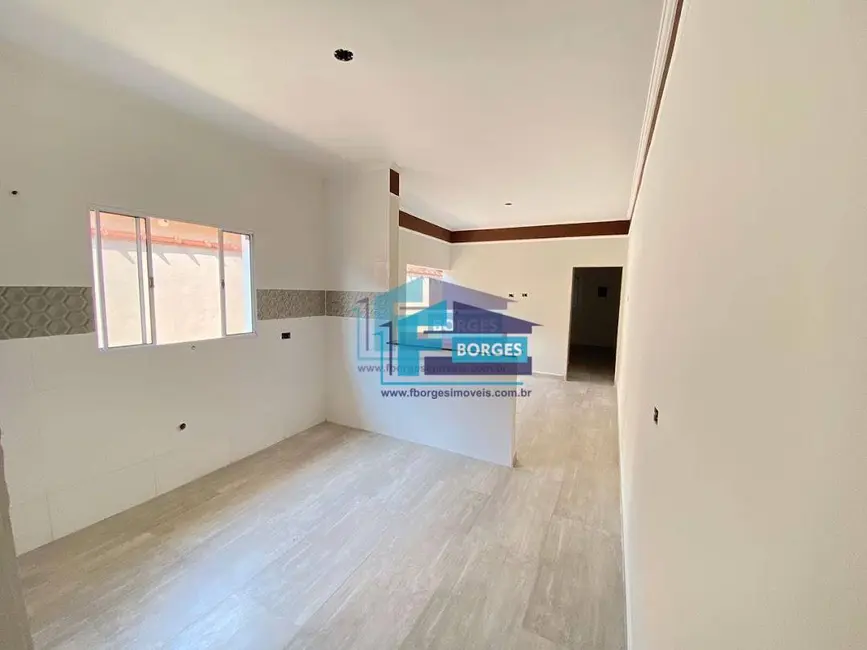Foto 6 de Casa com 2 quartos à venda, 150m2 em Centro, Mongagua - SP
