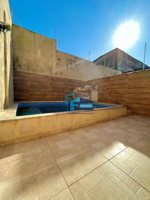 Foto 9 de Casa com 2 quartos à venda, 125m2 em Mongagua - SP