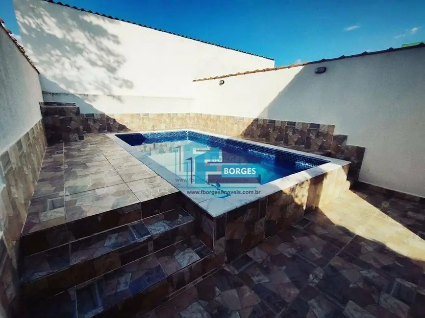 Foto 4 de Casa com 2 quartos à venda, 195m2 em Centro, Mongagua - SP