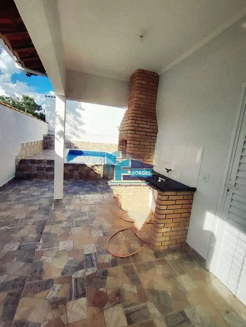 Foto 1 de Casa com 2 quartos à venda, 195m2 em Centro, Mongagua - SP