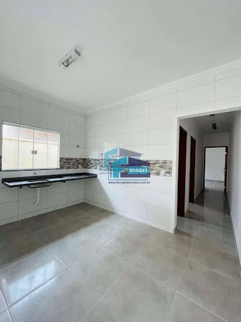 Casa com 2 quartos à venda, 185m2 em Itanhaem - SP - imagem 8 Foto 8 de Casa com 2 quartos à venda, 185m2 em Itanhaem - SP